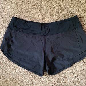 Lululemon speed up short.